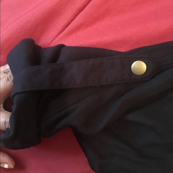 black sweater - Picture 3 of 6